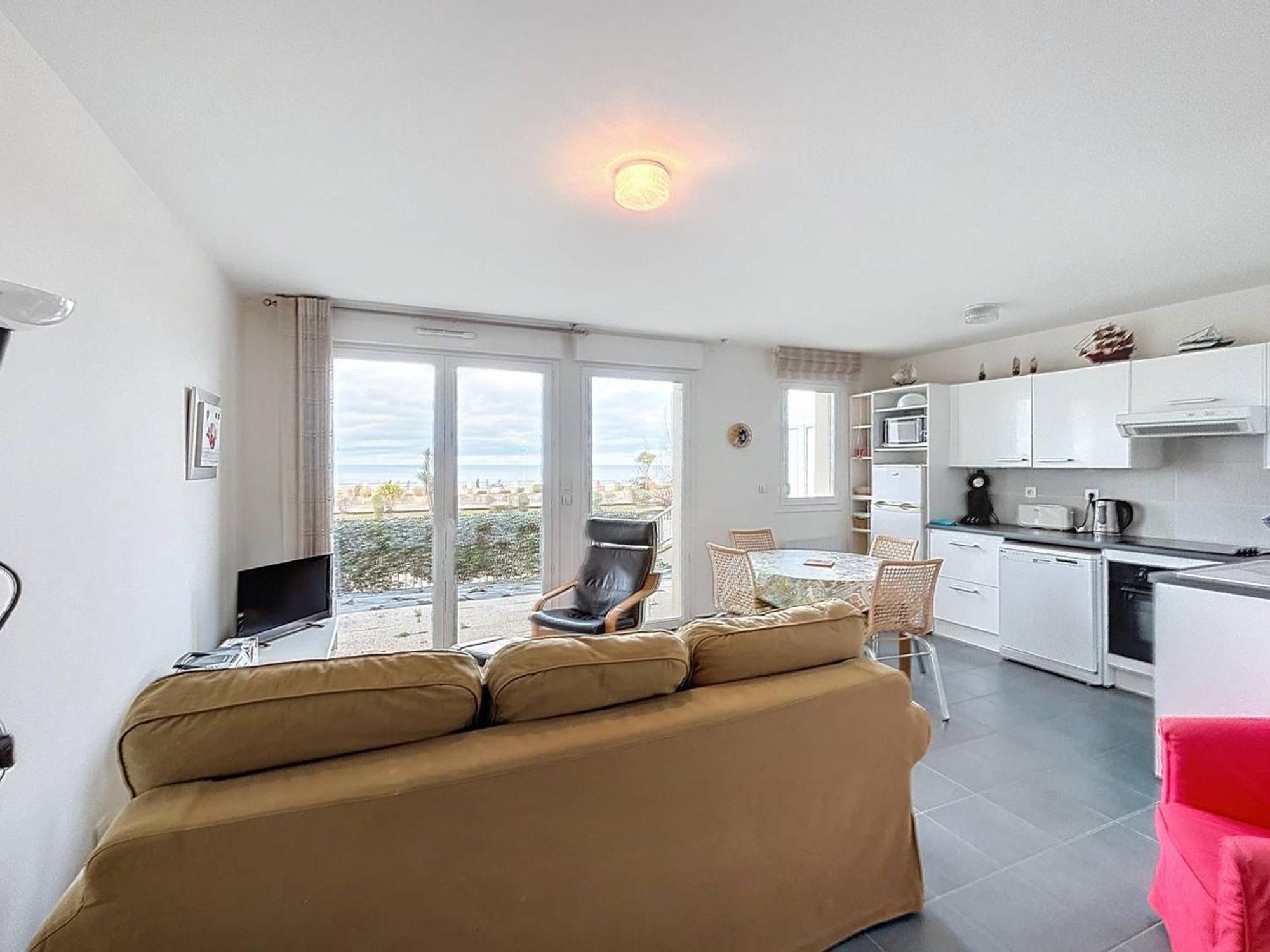 Appartement Rez-De-Jardin, Front De Mer, 4 Pers, Calme, Wifi Gratuit - Fr-1-465-46 Merville-Franceville-Plage Zewnętrze zdjęcie