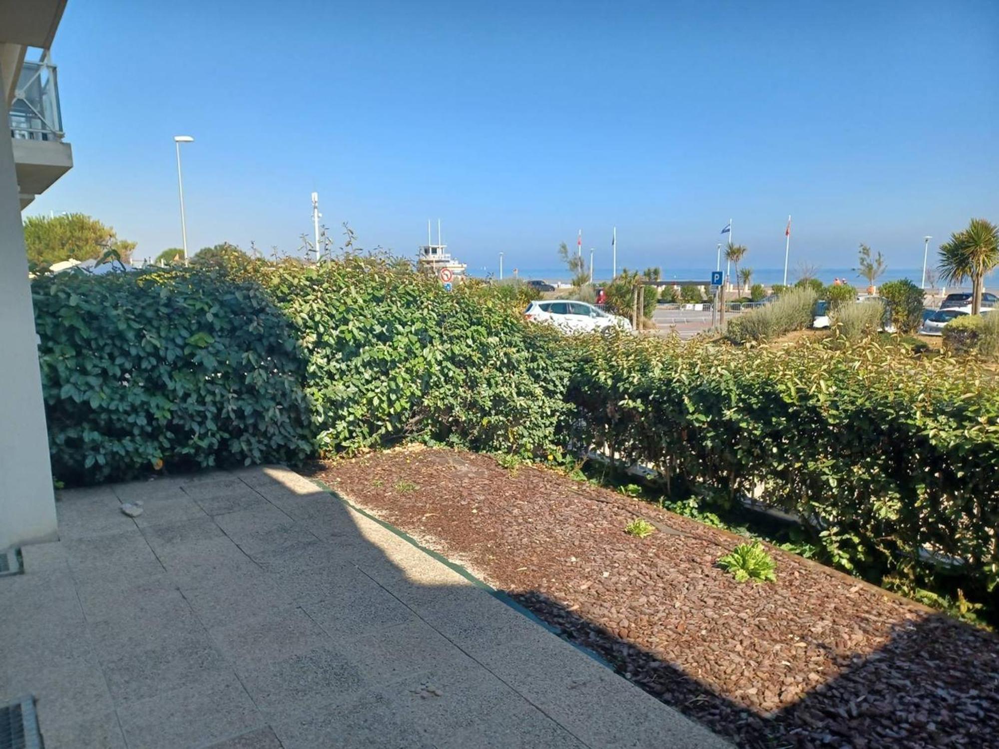Appartement Rez-De-Jardin, Front De Mer, 4 Pers, Calme, Wifi Gratuit - Fr-1-465-46 Merville-Franceville-Plage Zewnętrze zdjęcie